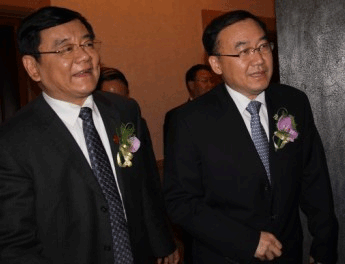 國家質檢總局副局長劉平均，河南省副省長徐濟超進入會場